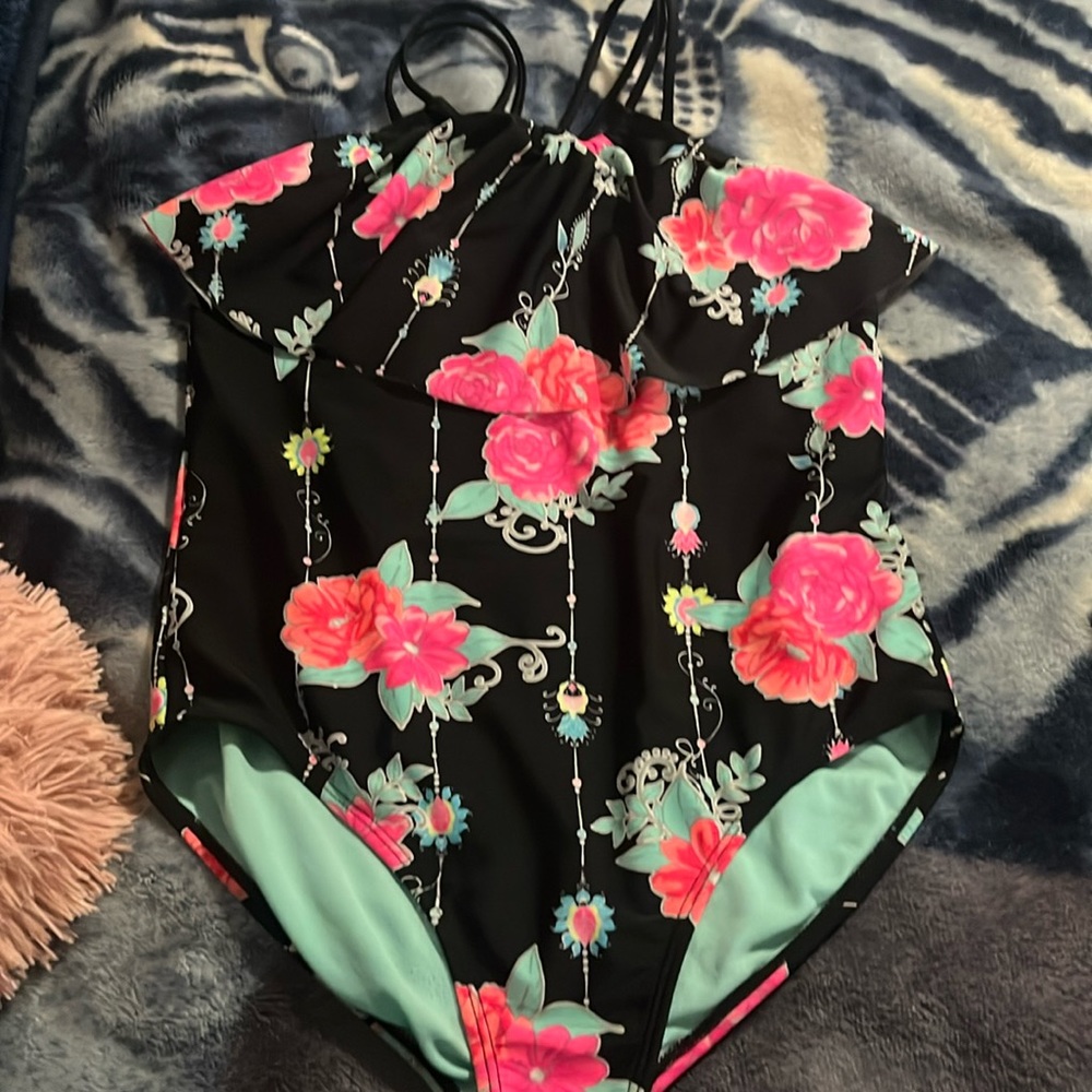 It’s a little girl bikini size 10/12